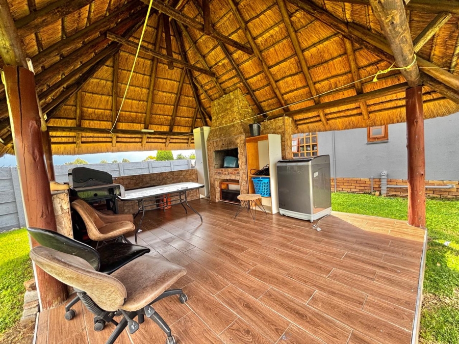 3 Bedroom Property for Sale in Cosmosrand Mpumalanga