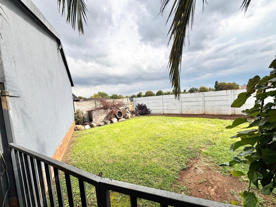 3 Bedroom Property for Sale in Cosmosrand Mpumalanga