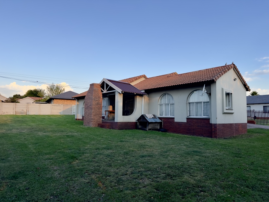 3 Bedroom Property for Sale in Noordrand Mpumalanga