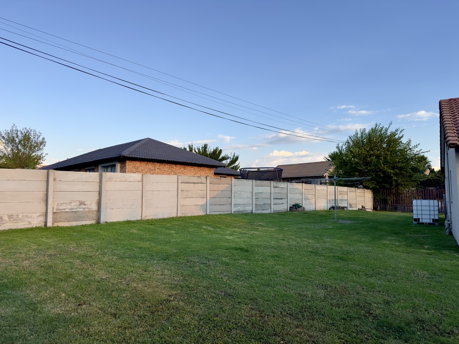 3 Bedroom Property for Sale in Noordrand Mpumalanga