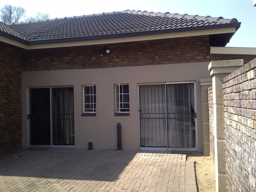 To Let 1 Bedroom Property for Rent in Gholfsig Mpumalanga