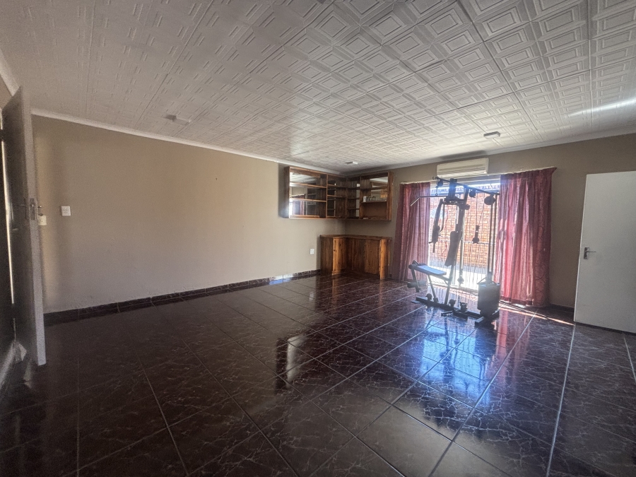 5 Bedroom Property for Sale in Reyno Ridge Mpumalanga