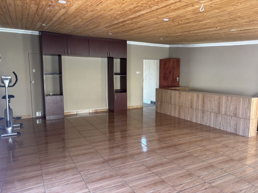 5 Bedroom Property for Sale in Reyno Ridge Mpumalanga