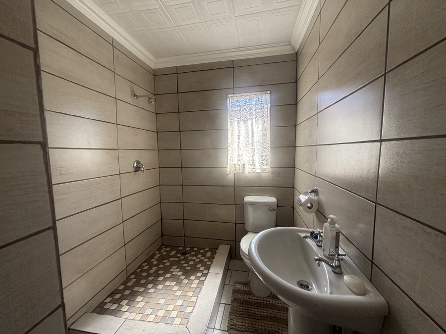 5 Bedroom Property for Sale in Reyno Ridge Mpumalanga