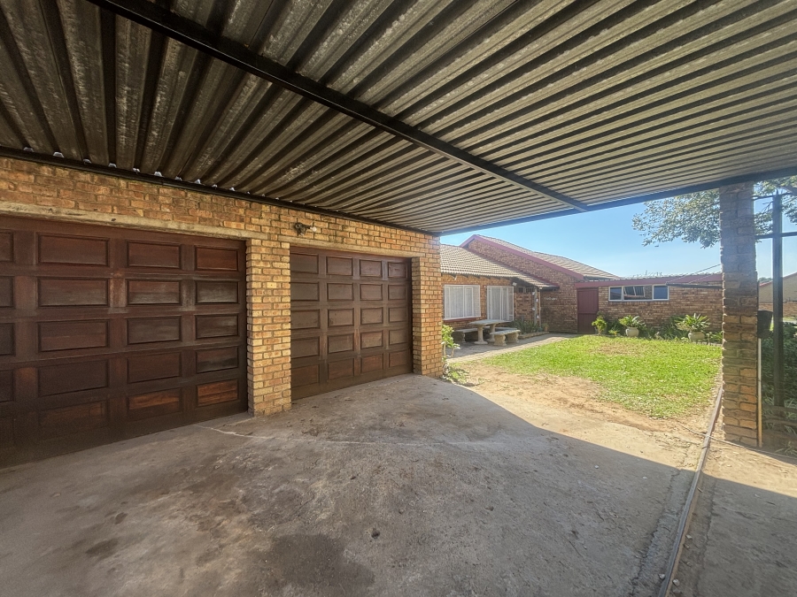 5 Bedroom Property for Sale in Reyno Ridge Mpumalanga