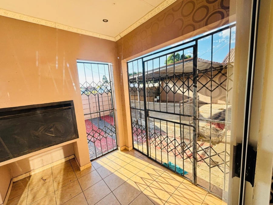 To Let 3 Bedroom Property for Rent in South View Mpumalanga