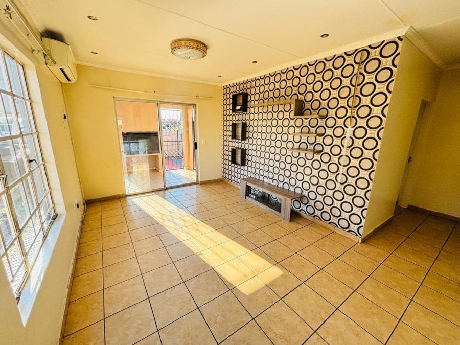 To Let 3 Bedroom Property for Rent in South View Mpumalanga