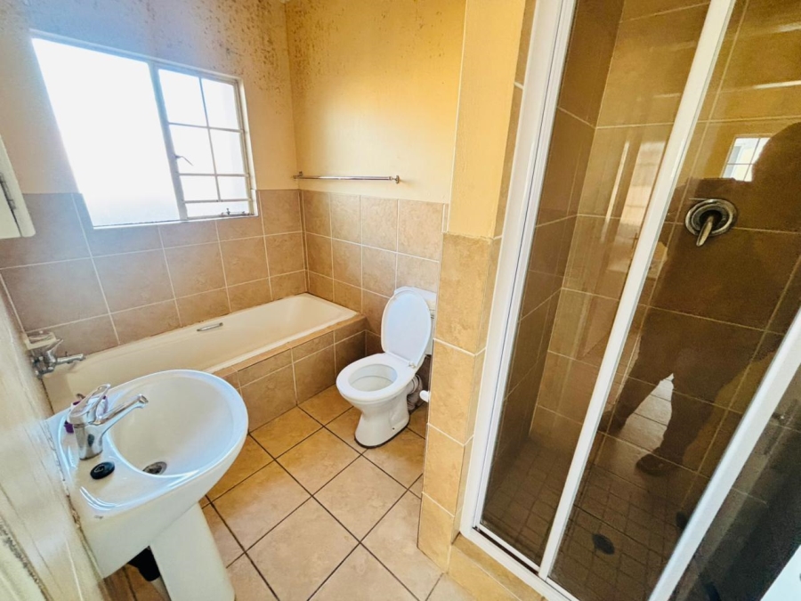 To Let 3 Bedroom Property for Rent in South View Mpumalanga