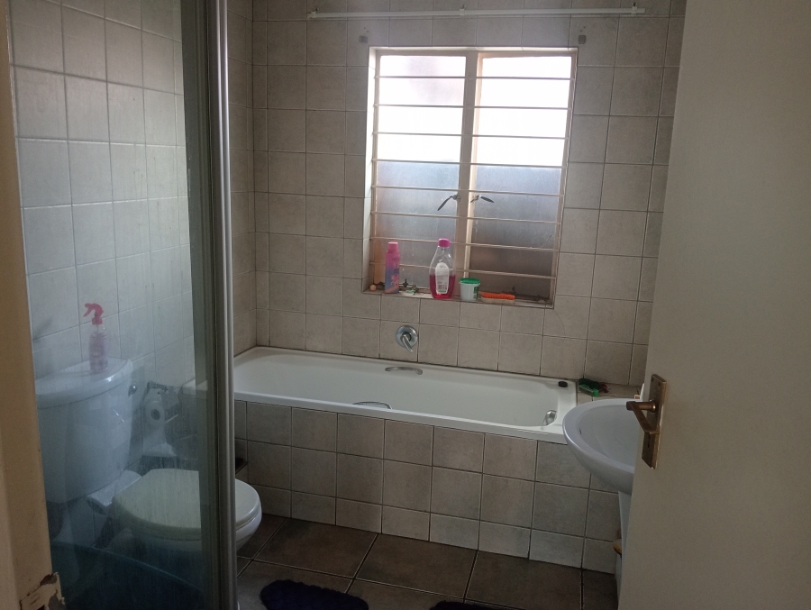 To Let 3 Bedroom Property for Rent in Reyno Ridge Mpumalanga