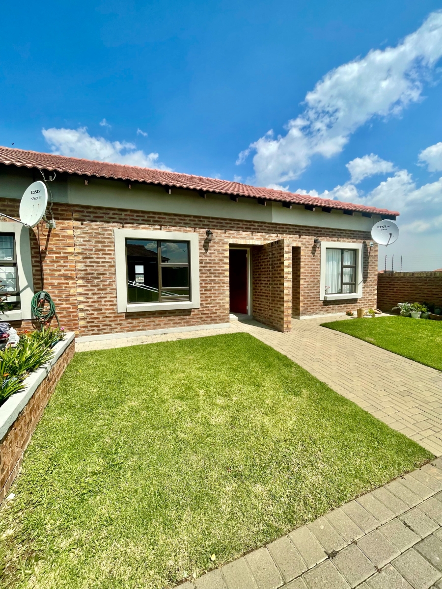 1 Bedroom Property for Sale in Terra Nova Mpumalanga