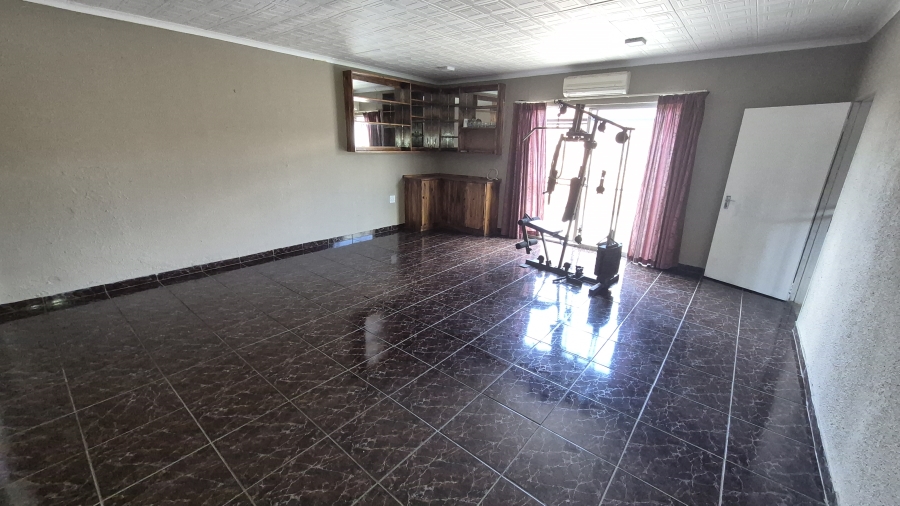 5 Bedroom Property for Sale in Reyno Ridge Mpumalanga