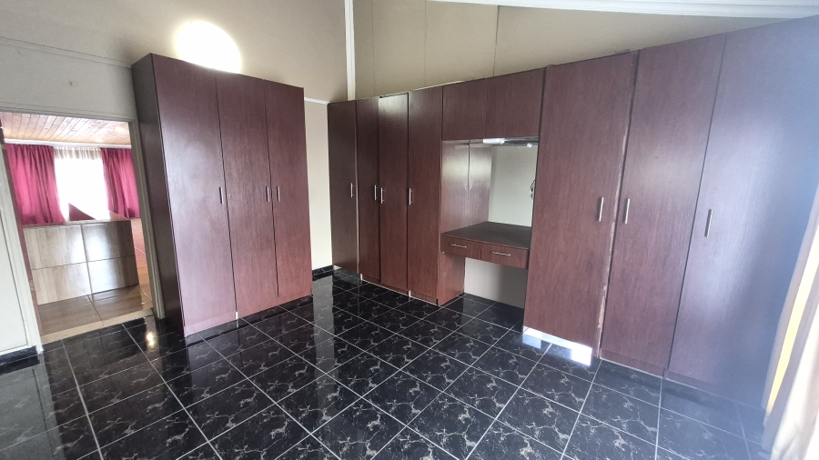 5 Bedroom Property for Sale in Reyno Ridge Mpumalanga