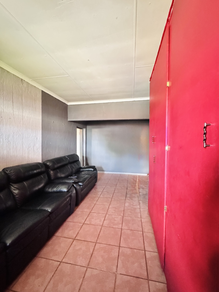 4 Bedroom Property for Sale in Tasbet Park Ext 3 Mpumalanga