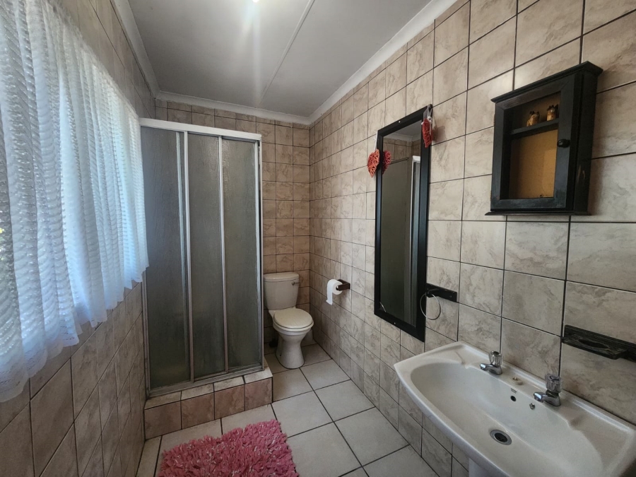 4 Bedroom Property for Sale in West Acres Ext 4 Mpumalanga
