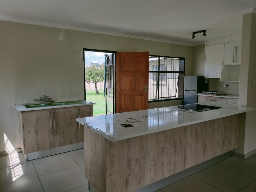 6 Bedroom Property for Sale in Tasbet Park Ext 2 Mpumalanga
