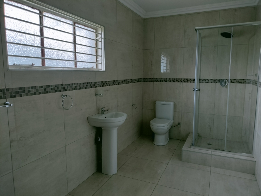 6 Bedroom Property for Sale in Tasbet Park Ext 2 Mpumalanga