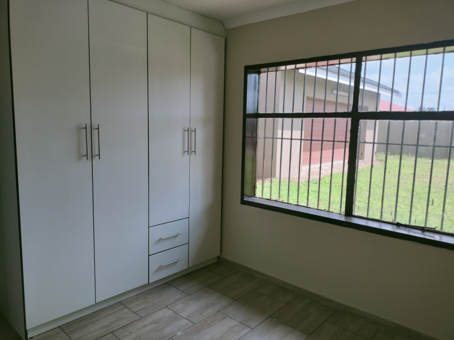 6 Bedroom Property for Sale in Tasbet Park Ext 2 Mpumalanga