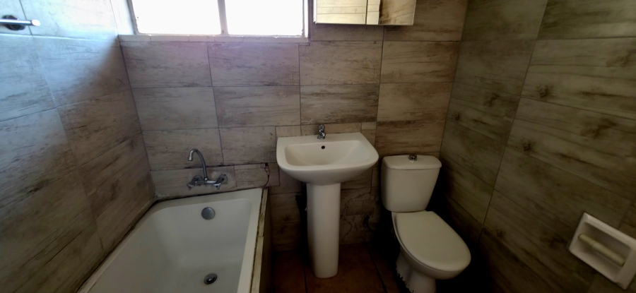2 Bedroom Property for Sale in Witbank Ext 5 Mpumalanga