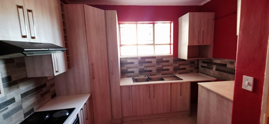 2 Bedroom Property for Sale in Witbank Ext 5 Mpumalanga