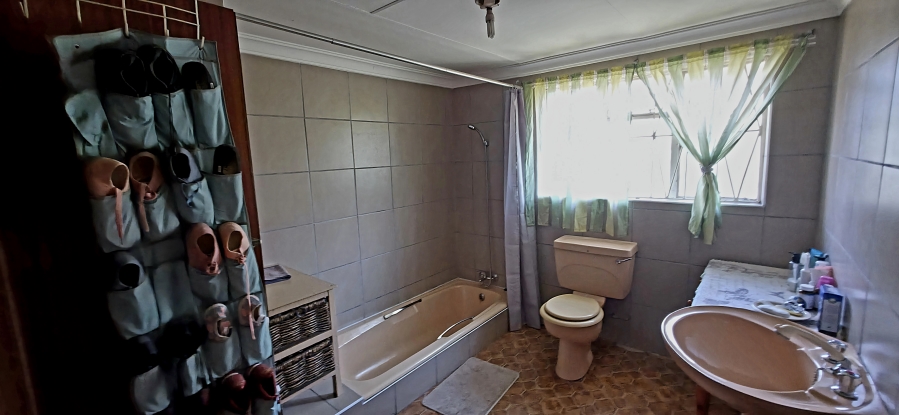 3 Bedroom Property for Sale in Witbank Ext 8 Mpumalanga