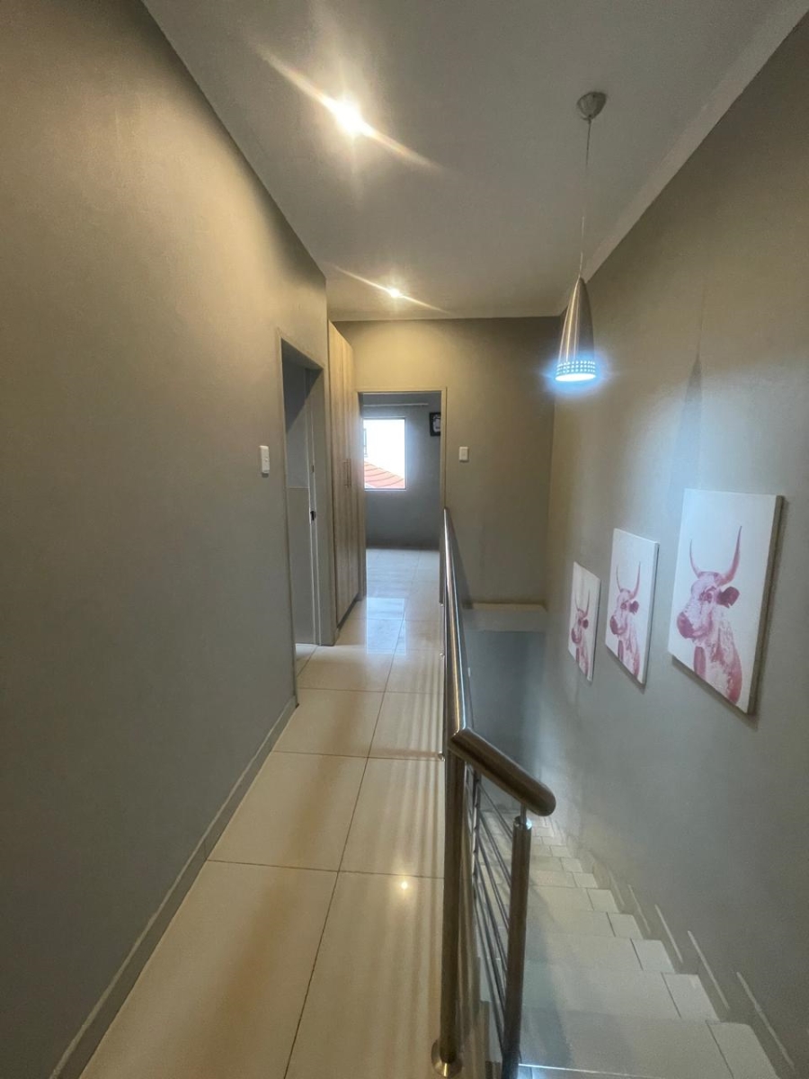 3 Bedroom Property for Sale in Jackaroo Park Mpumalanga