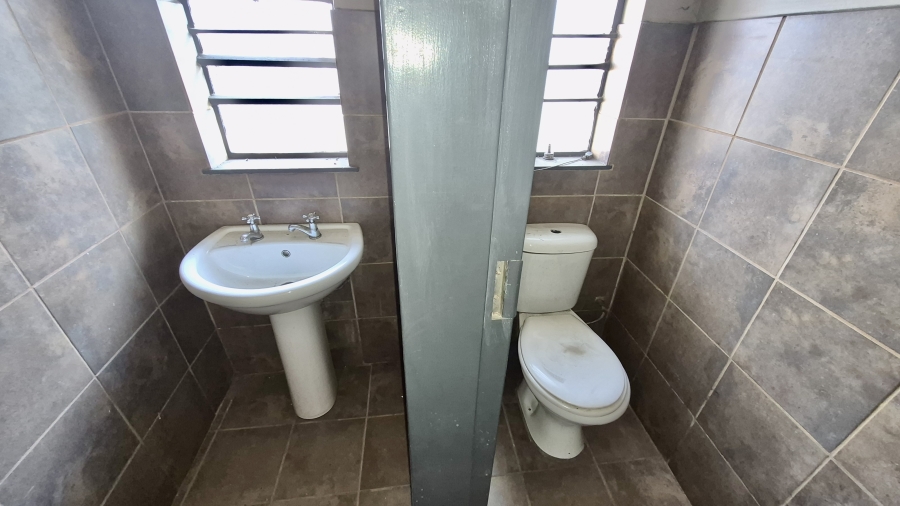 Commercial Property for Sale in Witbank Ext 8 Mpumalanga