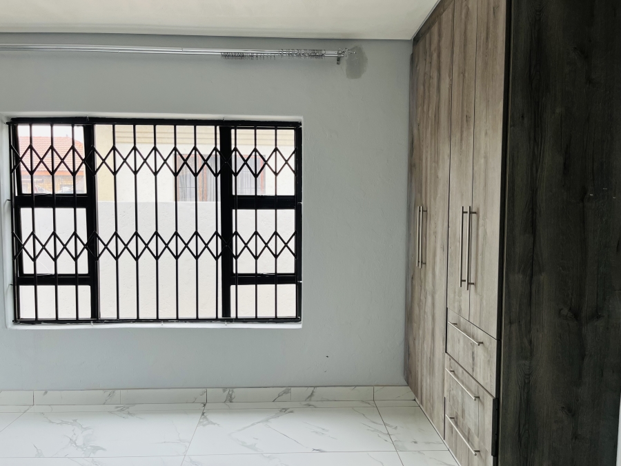 To Let 4 Bedroom Property for Rent in Mineralia Mpumalanga