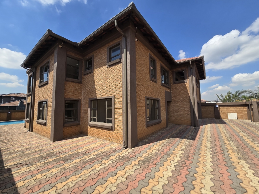 7 Bedroom Property for Sale in Aerorand Mpumalanga