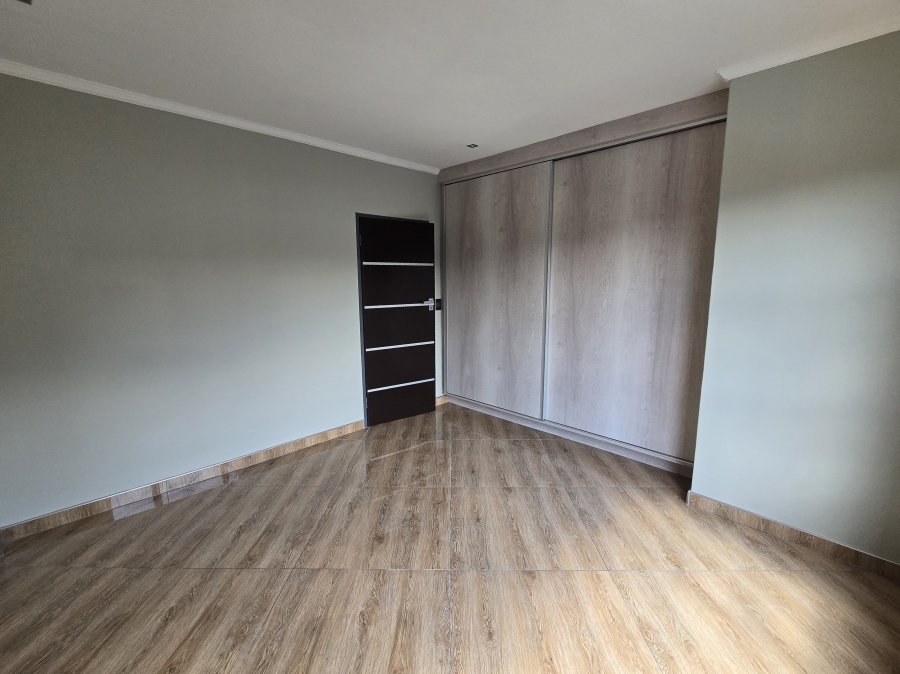 7 Bedroom Property for Sale in Aerorand Mpumalanga