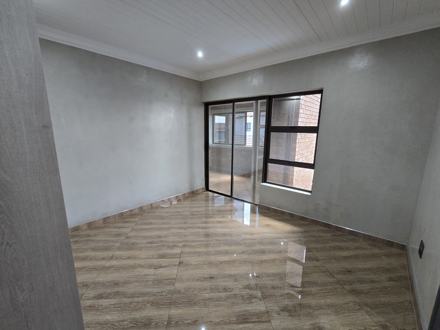 7 Bedroom Property for Sale in Aerorand Mpumalanga