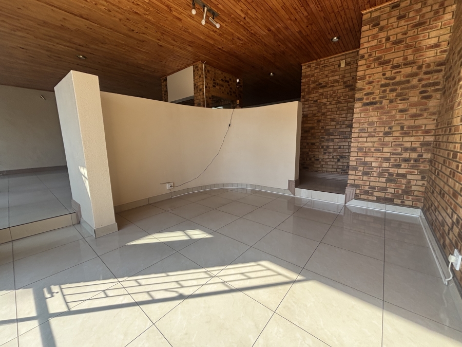 4 Bedroom Property for Sale in Reyno Ridge Mpumalanga