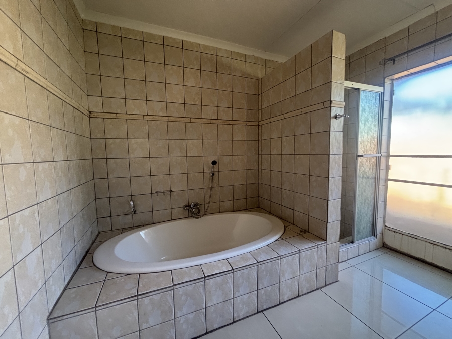 4 Bedroom Property for Sale in Reyno Ridge Mpumalanga