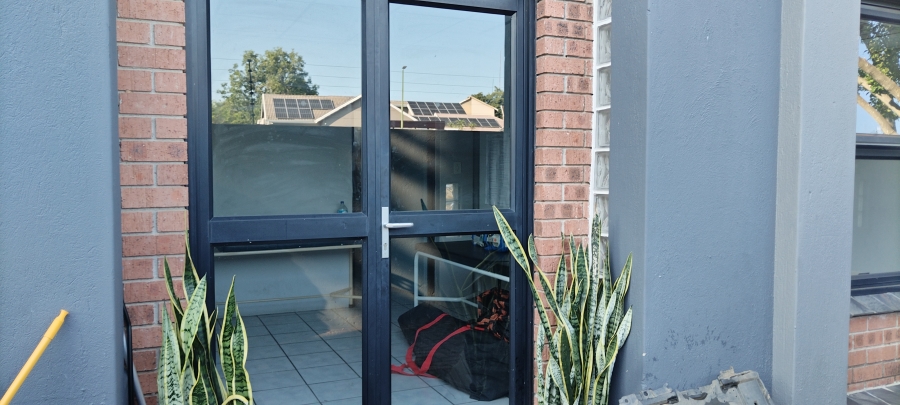 To Let Commercial Property for Rent in Sonheuwel Mpumalanga