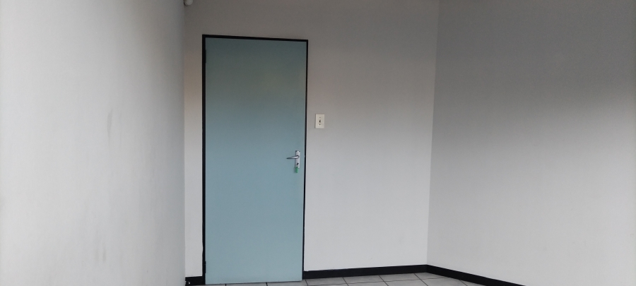 To Let Commercial Property for Rent in Sonheuwel Mpumalanga