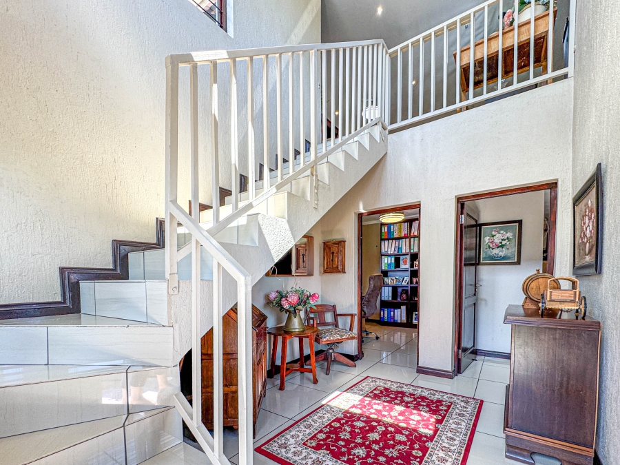 4 Bedroom Property for Sale in Sonheuwel Ext 1 Mpumalanga