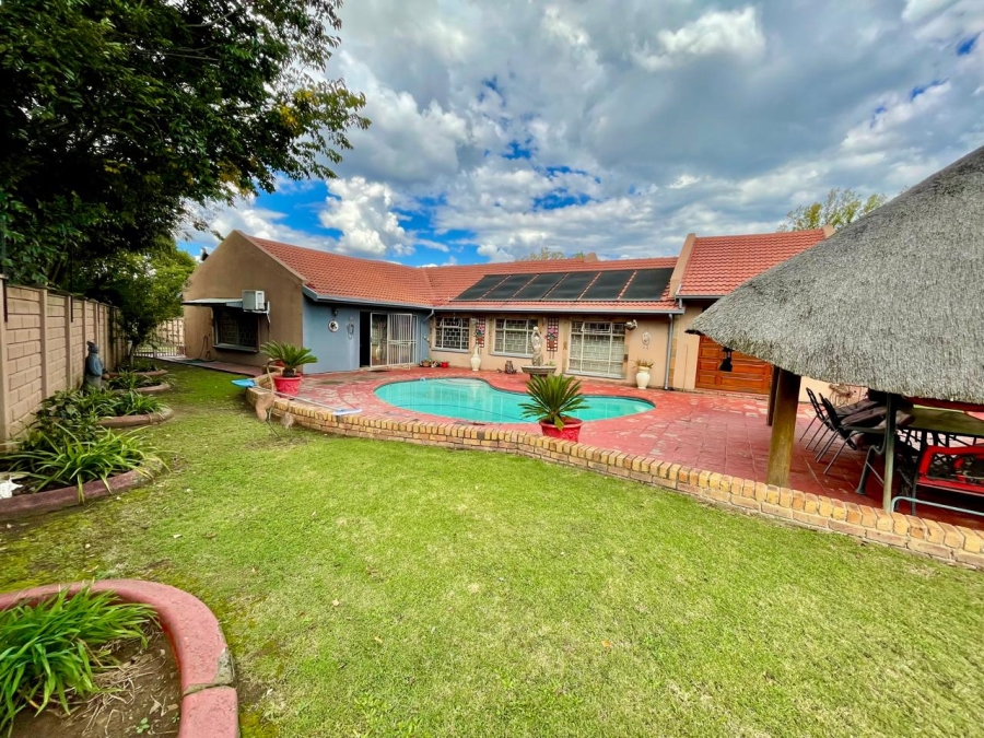 4 Bedroom Property for Sale in Secunda Mpumalanga