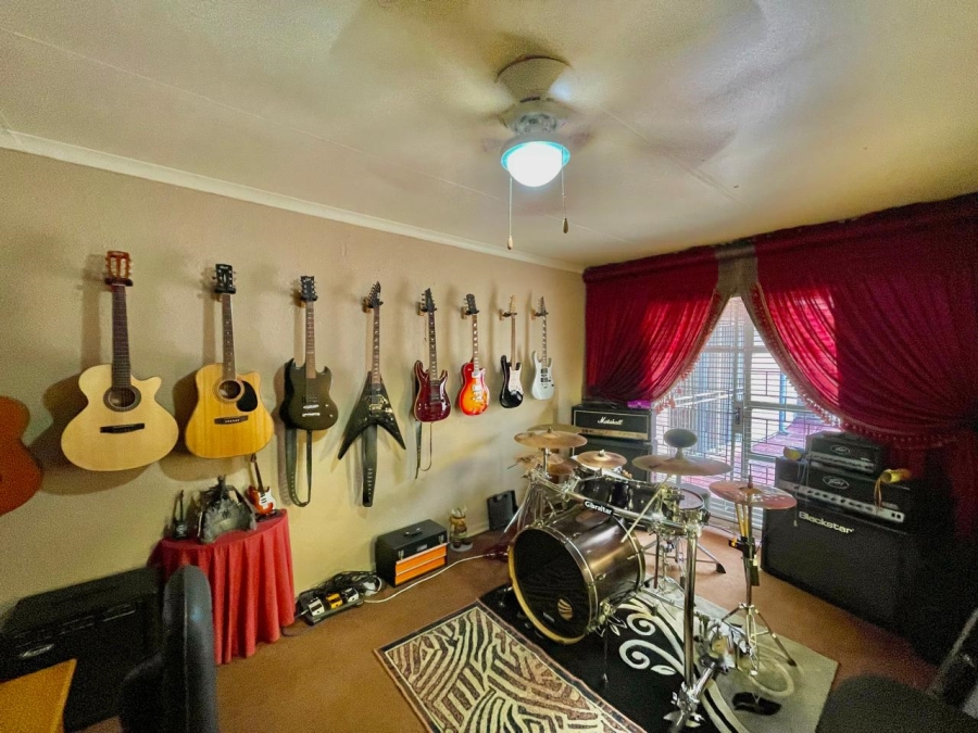 4 Bedroom Property for Sale in Secunda Mpumalanga