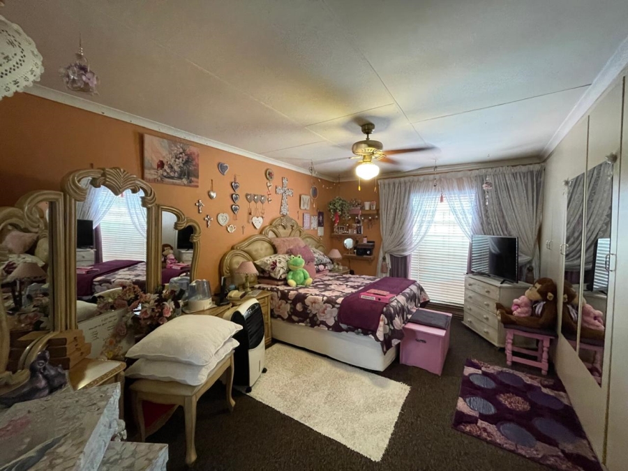 4 Bedroom Property for Sale in Secunda Mpumalanga