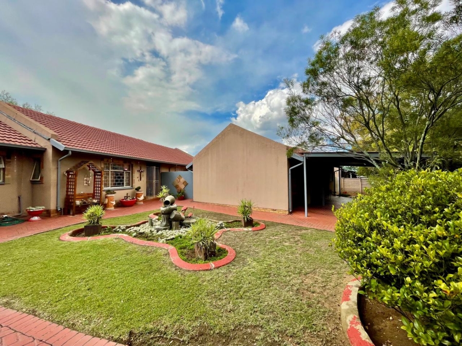 4 Bedroom Property for Sale in Secunda Mpumalanga