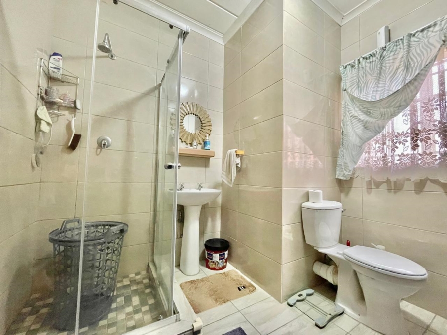 1 Bedroom Property for Sale in Trichardt Mpumalanga