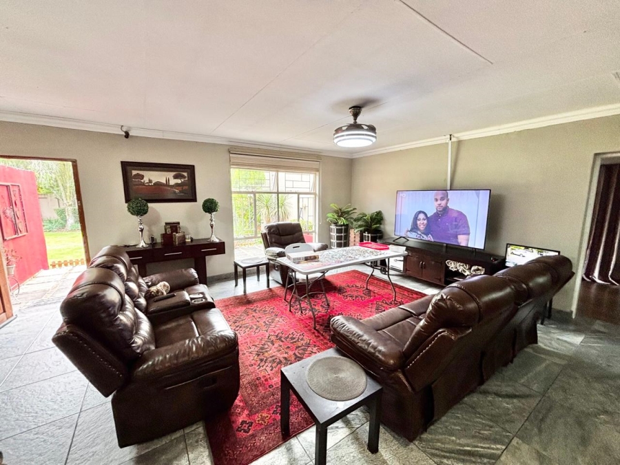 3 Bedroom Property for Sale in Cosmosrand Mpumalanga