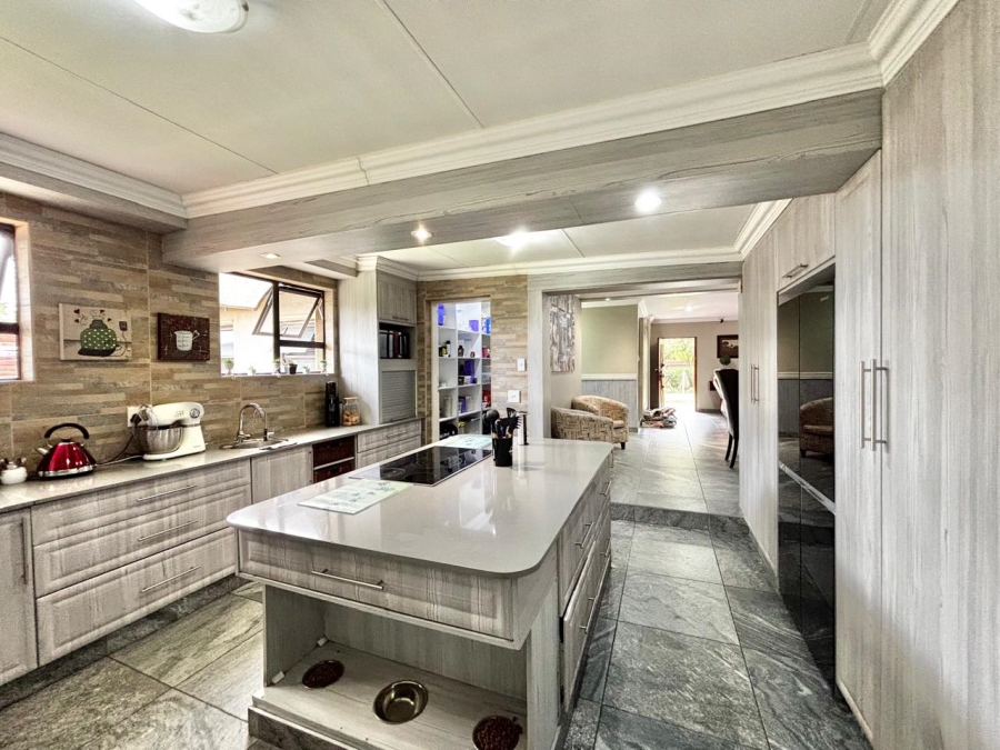 3 Bedroom Property for Sale in Cosmosrand Mpumalanga