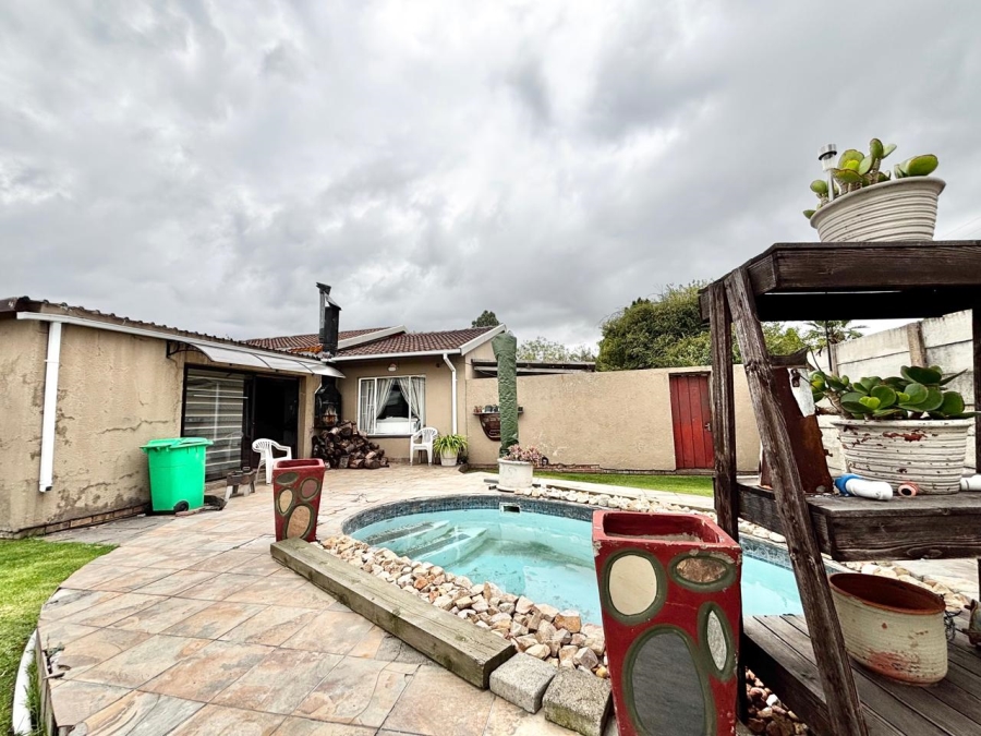 3 Bedroom Property for Sale in Cosmosrand Mpumalanga