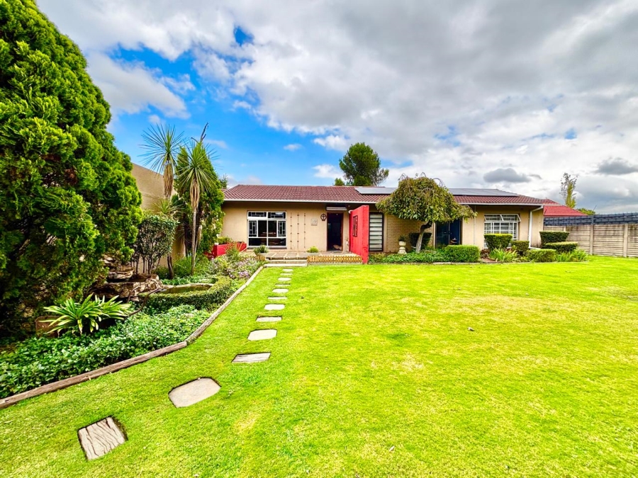 3 Bedroom Property for Sale in Cosmosrand Mpumalanga