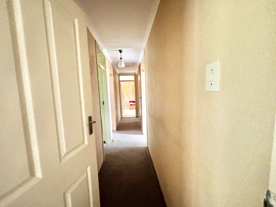 4 Bedroom Property for Sale in Sunset Park Mpumalanga