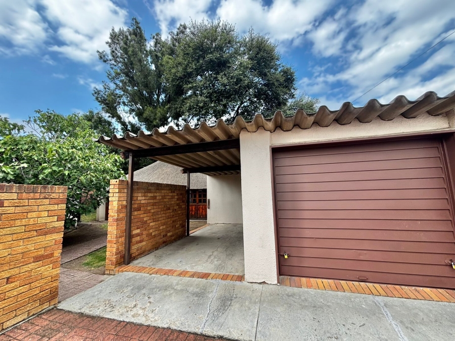 4 Bedroom Property for Sale in Sunset Park Mpumalanga