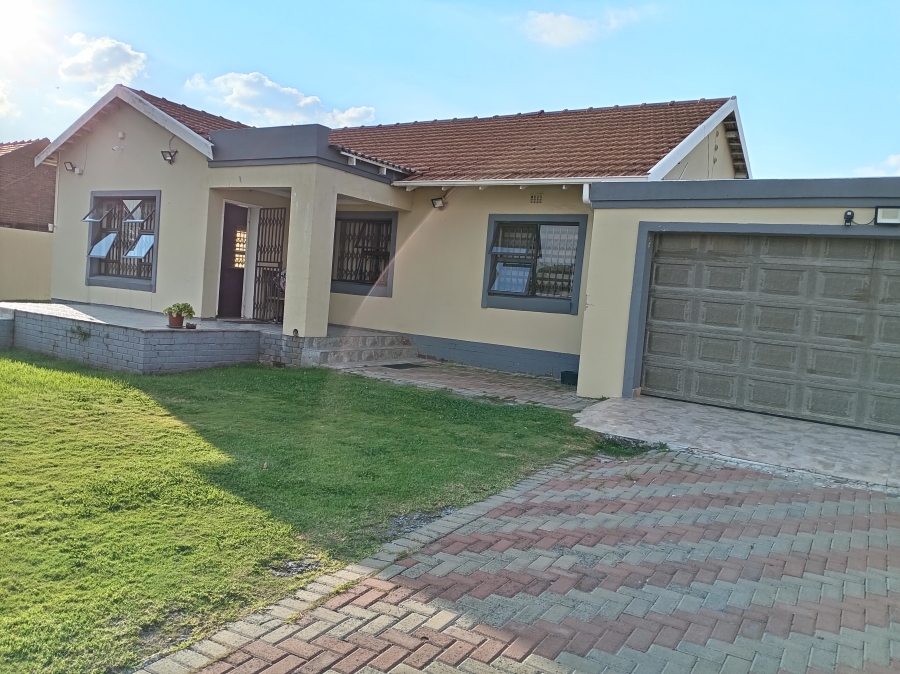 To Let 3 Bedroom Property for Rent in Evander Mpumalanga