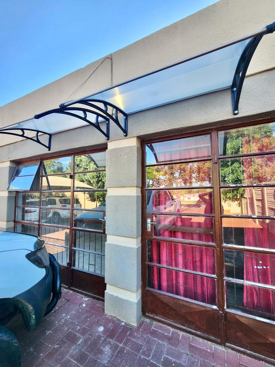 To Let 1 Bedroom Property for Rent in Cosmosrand Mpumalanga