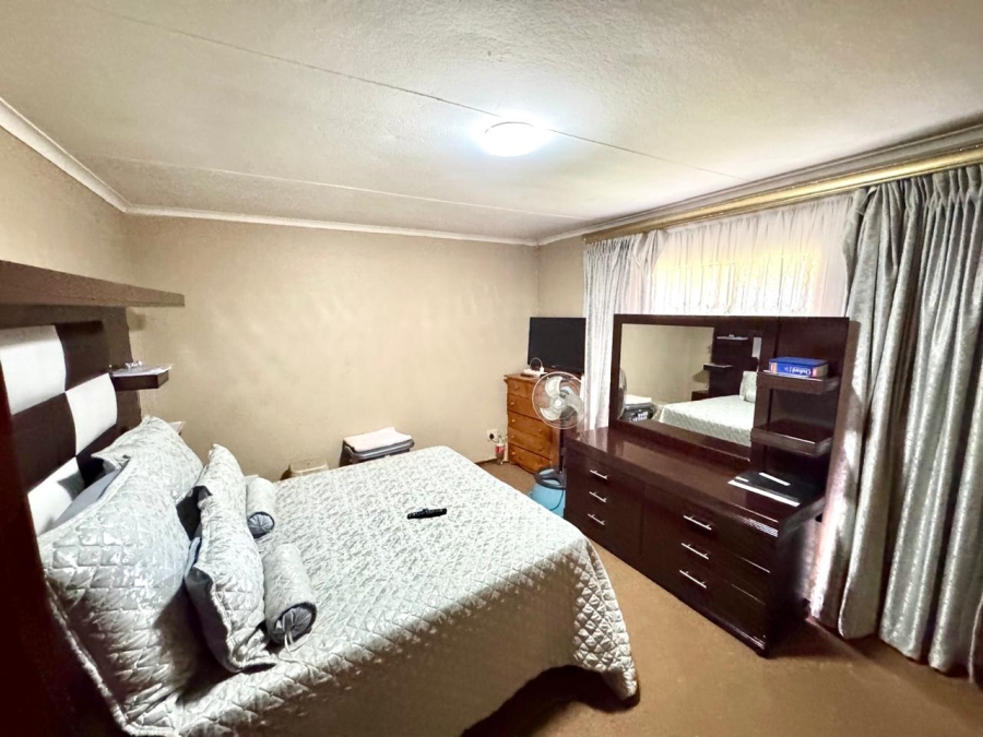 4 Bedroom Property for Sale in Secunda Mpumalanga