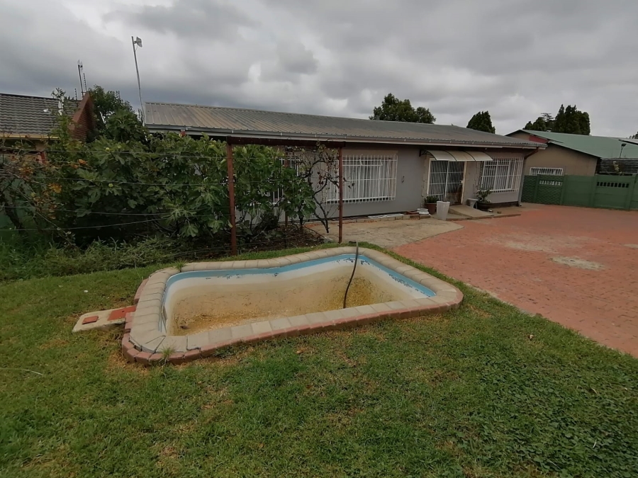 3 Bedroom Property for Sale in Standerton Mpumalanga